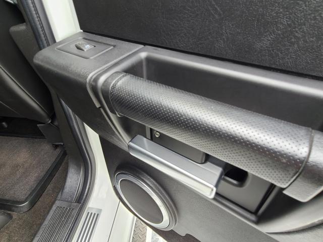 4WD/ABS/横滑り防止装置/エアバック(運転席)/サンルーフ/TV&ナビ/HDDナビ/TV(フルセグ)/DVD再生/革シート/パワーシート/AW26インチ/キーレスエントリー(42枚目)