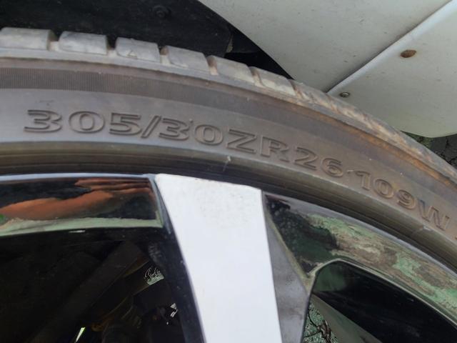 4WD/ABS/横滑り防止装置/エアバック(運転席)/サンルーフ/TV&ナビ/HDDナビ/TV(フルセグ)/DVD再生/革シート/パワーシート/AW26インチ/キーレスエントリー(53枚目)