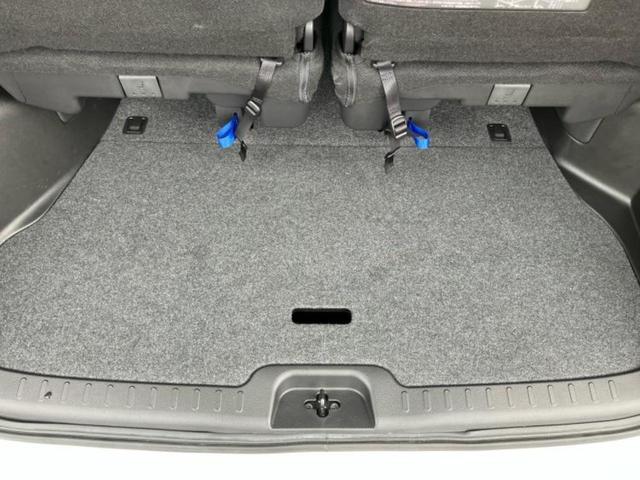 セレナ ハイウェイスターＶセレクション２　新品タイヤ／純正　９インチ　メモリーナビ／フリップダウンモニター　純正　１１インチ／エマージェンシーブレーキ／両側電動スライドドア／アラウンドビューモニター／車線逸脱防止支援システム　全周囲カメラ（28枚目）