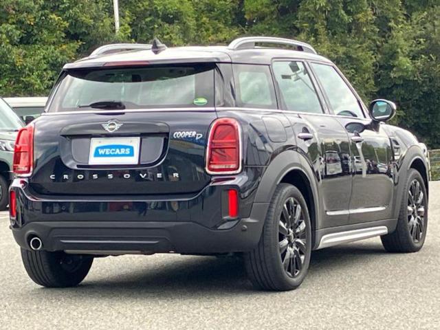 MINI クーパーDクロスオーバー 新品タイヤ/保証書/純正 SDナビ/衝突安全装置/電動バックドア/ヘッドランプ LED/Bluetooth接続/ETC/EBD付ABS/横滑り防止装置/アイドリングストップ/クルーズコントロール(3枚目)