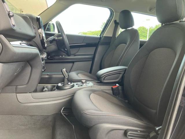 MINI クーパーDクロスオーバー 新品タイヤ/保証書/純正 SDナビ/衝突安全装置/電動バックドア/ヘッドランプ LED/Bluetooth接続/ETC/EBD付ABS/横滑り防止装置/アイドリングストップ/クルーズコントロール(6枚目)