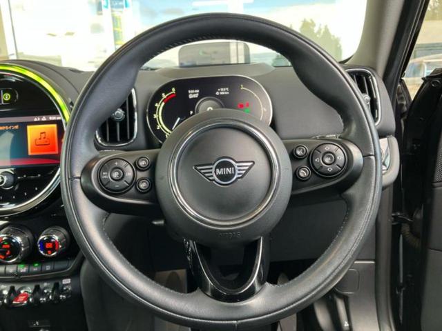 MINI クーパーDクロスオーバー 新品タイヤ/保証書/純正 SDナビ/衝突安全装置/電動バックドア/ヘッドランプ LED/Bluetooth接続/ETC/EBD付ABS/横滑り防止装置/アイドリングストップ/クルーズコントロール(14枚目)