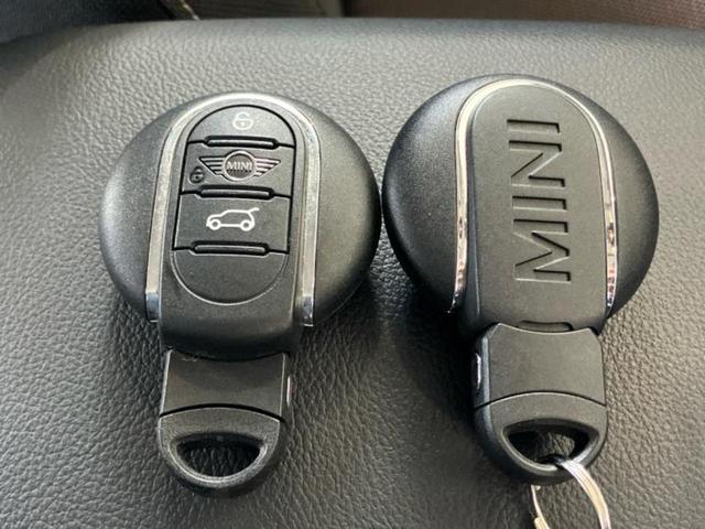 MINI クーパーDクロスオーバー 新品タイヤ/保証書/純正 SDナビ/衝突安全装置/電動バックドア/ヘッドランプ LED/Bluetooth接続/ETC/EBD付ABS/横滑り防止装置/アイドリングストップ/クルーズコントロール(44枚目)