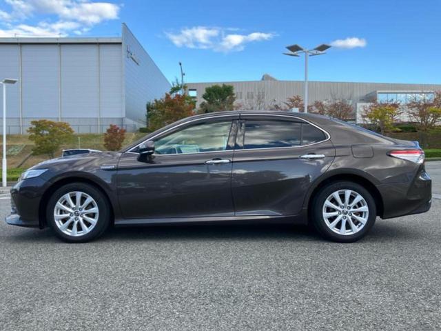 カムリ Ｇ　新品タイヤ／保証書／純正　ＳＤナビ／トヨタセーフティセンス／車線逸脱防止支援システム／ヘッドランプ　ＬＥＤ／Ｂｌｕｅｔｏｏｔｈ接続／ＥＴＣ／ＥＢＤ付ＡＢＳ／バックモニター／ワンセグＴＶ　バックカメラ（2枚目）