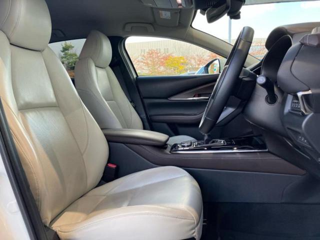 ＣＸ－３０ ２０Ｓ　Ｌパッケージ　新品タイヤ／ＢＯＳＥ／保証書／純正　ＳＤナビ／アイアクティブセンス（マツダ）／シートヒーター／３６０°ビューモニター／車線逸脱防止支援システム／シート　フルレザー／電動バックドア　革シート　ＤＶＤ再生（4枚目）