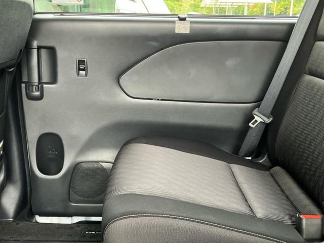 セレナ ｅパワーハイウェイスターＶ　新品タイヤ／純正　１０インチ　メモリーナビ／エマージェンシーブレーキ／両側電動スライドドア／アラウンドビューモニター／車線逸脱防止支援システム／ヘッドランプ　ＬＥＤ／Ｂｌｕｅｔｏｏｔｈ接続／ＥＴＣ（23枚目）