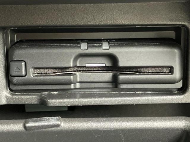 セレナ ｅパワーハイウェイスターＶ　新品タイヤ／純正　１０インチ　メモリーナビ／エマージェンシーブレーキ／両側電動スライドドア／アラウンドビューモニター／車線逸脱防止支援システム／ヘッドランプ　ＬＥＤ／Ｂｌｕｅｔｏｏｔｈ接続／ＥＴＣ（29枚目）