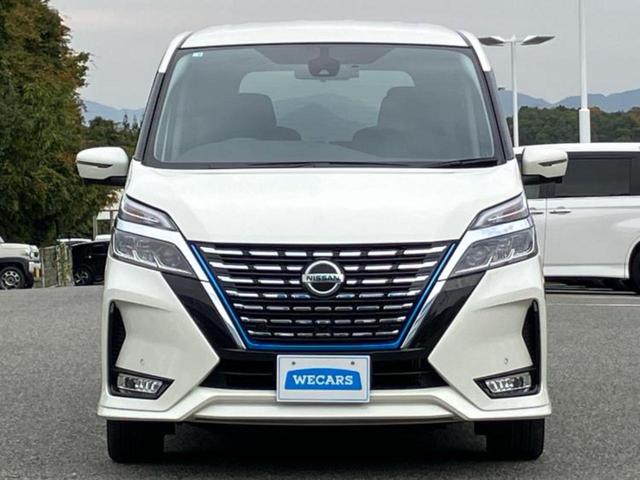 セレナ ｅパワーハイウェイスターＶ　新品タイヤ／純正　１０インチ　メモリーナビ／エマージェンシーブレーキ／両側電動スライドドア／アラウンドビューモニター／車線逸脱防止支援システム／ヘッドランプ　ＬＥＤ／Ｂｌｕｅｔｏｏｔｈ接続／ＥＴＣ（50枚目）