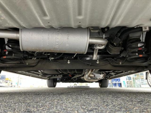 セレナ ｅパワーハイウェイスターＶ　新品タイヤ／純正　１０インチ　メモリーナビ／エマージェンシーブレーキ／両側電動スライドドア／アラウンドビューモニター／車線逸脱防止支援システム／ヘッドランプ　ＬＥＤ／Ｂｌｕｅｔｏｏｔｈ接続／ＥＴＣ（52枚目）