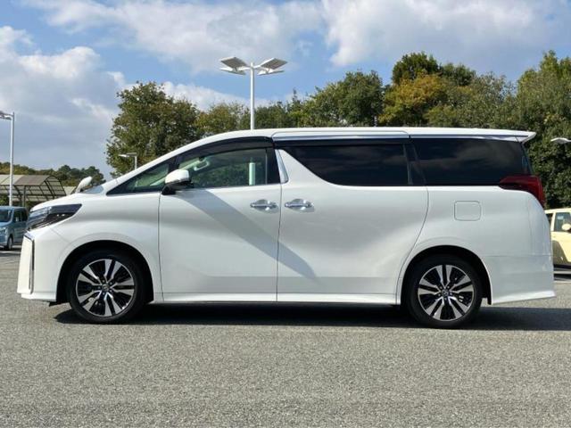 アルファード Ｓ　Ｃパッケージ　新品タイヤ／サンルーフ／ディスプレイオーディオ＋ナビ９インチ／フリップダウンモニター　純正　１２．１インチ／トヨタセーフティセンス／両側電動スライドドア／シートヒーター　前席／シート　合皮　電動シート（2枚目）