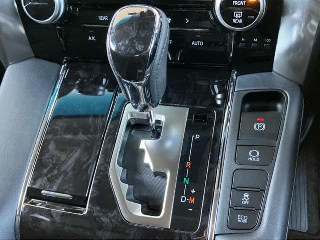 アルファード Ｓ　Ｃパッケージ　新品タイヤ／サンルーフ／ディスプレイオーディオ＋ナビ９インチ／フリップダウンモニター　純正　１２．１インチ／トヨタセーフティセンス／両側電動スライドドア／シートヒーター　前席／シート　合皮　電動シート（18枚目）