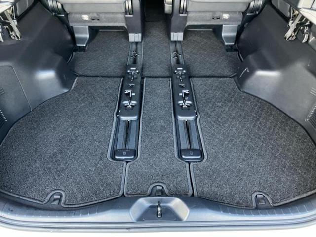 アルファード Ｓ　Ｃパッケージ　新品タイヤ／サンルーフ／ディスプレイオーディオ＋ナビ９インチ／フリップダウンモニター　純正　１２．１インチ／トヨタセーフティセンス／両側電動スライドドア／シートヒーター　前席／シート　合皮　電動シート（28枚目）