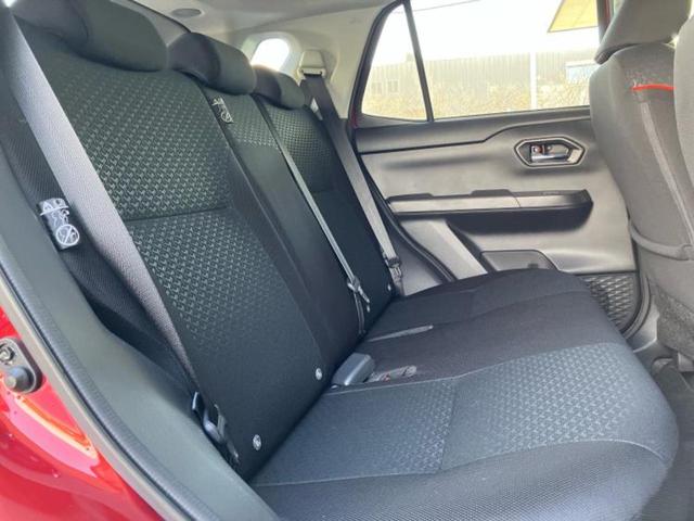 ライズ ハイブリッドＺ　新品タイヤ／保証書／ディスプレイオーディオ９インチ／トヨタセーフティセンス／シートヒーター　前席／車線逸脱防止支援システム／ヘッドランプ　ＬＥＤ／ＵＳＢジャック／Ｂｌｕｅｔｏｏｔｈ接続　バックカメラ（5枚目）