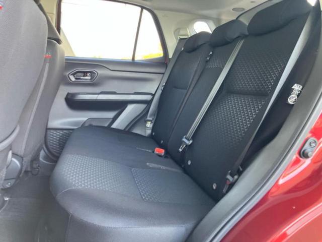 ライズ ハイブリッドＺ　新品タイヤ／保証書／ディスプレイオーディオ９インチ／トヨタセーフティセンス／シートヒーター　前席／車線逸脱防止支援システム／ヘッドランプ　ＬＥＤ／ＵＳＢジャック／Ｂｌｕｅｔｏｏｔｈ接続　バックカメラ（7枚目）