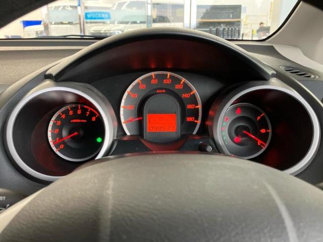 フィット １３Ｇ　新品タイヤ／純正　ＳＤナビ／ＥＴＣ／ＥＢＤ付ＡＢＳ／バックモニター／フルセグＴＶ／ＤＶＤ／パワーウインドウ／キーレスエントリー／パワーステアリング／盗難防止システム／マニュアルエアコン　バックカメラ（14枚目）