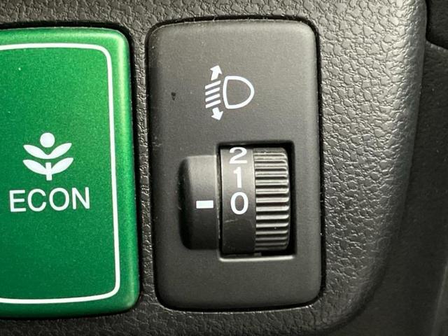 フィット １３Ｇ　新品タイヤ／純正　ＳＤナビ／ＥＴＣ／ＥＢＤ付ＡＢＳ／バックモニター／フルセグＴＶ／ＤＶＤ／パワーウインドウ／キーレスエントリー／パワーステアリング／盗難防止システム／マニュアルエアコン　バックカメラ（30枚目）