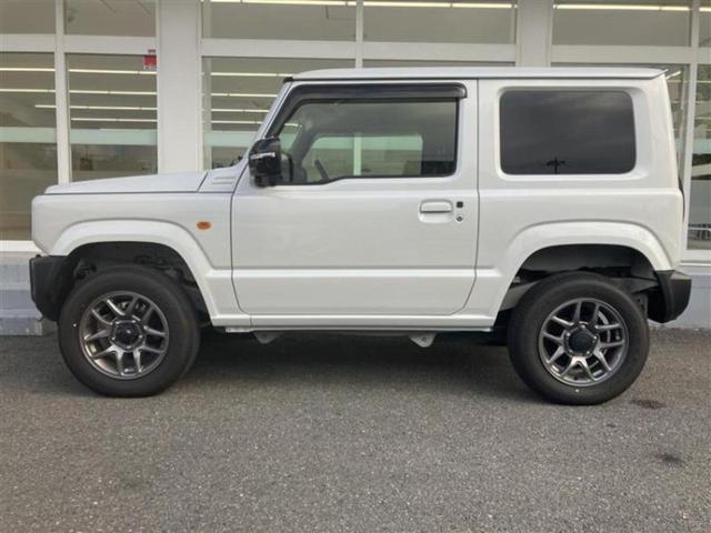 ジムニー ４ＷＤ　ＸＣ　保証書／セーフティサポート（スズキ）／シートヒーター／車線逸脱防止支援システム／ヘッドランプ　ＬＥＤ／ＡＢＳ／横滑り防止装置／エアバッグ　運転席／エアバッグ　助手席／エアバッグ　サイド　ワンオーナー（2枚目）