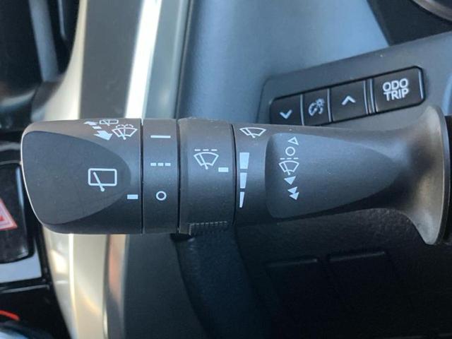 アルファード Ｓタイプゴールド３　ディスプレイオーディオ＋ナビ９インチ／フリップダウンモニター　純正　１２．１インチ／トヨタセーフティセンス／両側電動スライドドア／車線逸脱防止支援システム／シート　ハーフレザー　衝突被害軽減システム（17枚目）