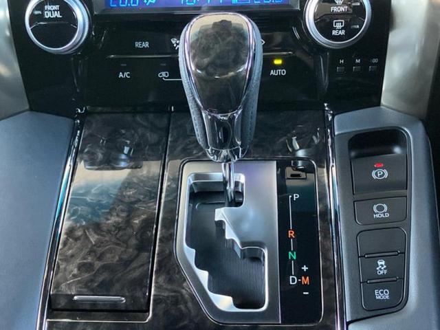 アルファード Ｓタイプゴールド３　ディスプレイオーディオ＋ナビ９インチ／フリップダウンモニター　純正　１２．１インチ／トヨタセーフティセンス／両側電動スライドドア／車線逸脱防止支援システム／シート　ハーフレザー　衝突被害軽減システム（18枚目）