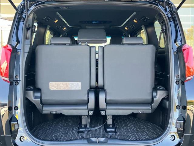 アルファード Ｓタイプゴールド３　ディスプレイオーディオ＋ナビ９インチ／フリップダウンモニター　純正　１２．１インチ／トヨタセーフティセンス／両側電動スライドドア／車線逸脱防止支援システム／シート　ハーフレザー　衝突被害軽減システム（20枚目）