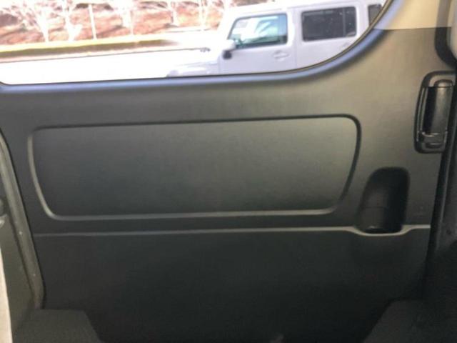 ハイエースワゴン ＧＬ　エアロ／社外　１１インチ　ＳＤナビ／電動スライドドア／ヘッドランプ　ＬＥＤ／Ｂｌｕｅｔｏｏｔｈ接続／ＥＴＣ／バックモニター／フルセグＴＶ／ＤＶＤ／エアバッグ　運転席／エアバッグ　助手席　フルエアロ（22枚目）