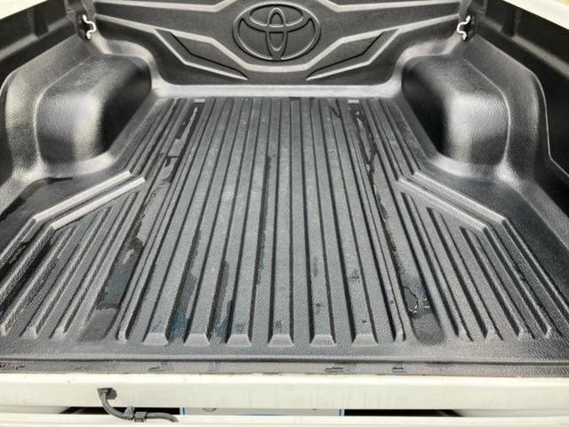 ハイラックス 4WD Z 新品タイヤ/純正 SDナビ/トヨタセーフティセンス/車線逸脱防止支援システム/ヘッドランプ LED/Bluetooth接続/ETC/EBD付ABS/横滑り防止装置/アイドリングストップ 4WD(23枚目)