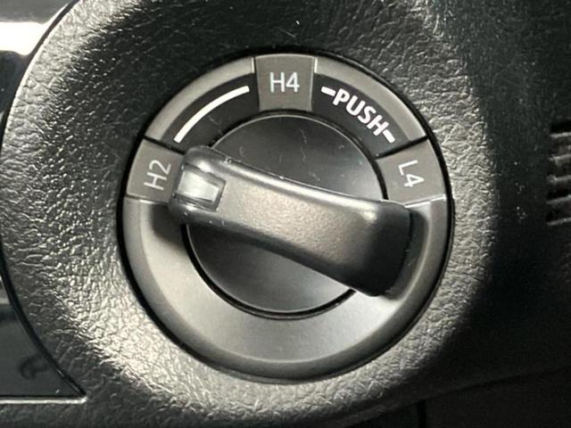 ハイラックス 4WD Z 新品タイヤ/純正 SDナビ/トヨタセーフティセンス/車線逸脱防止支援システム/ヘッドランプ LED/Bluetooth接続/ETC/EBD付ABS/横滑り防止装置/アイドリングストップ 4WD(36枚目)