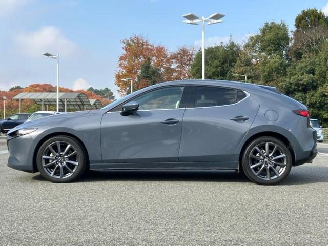 ＭＡＺＤＡ３ファストバック ＸＤプロアクティブ　新品タイヤ／ＢＯＳＥ／保証書／純正　ＳＤナビ／アイアクティブセンス（マツダ）／３６０°ビューモニター／車線逸脱防止支援システム／ヘッドランプ　ＬＥＤ／Ｂｌｕｅｔｏｏｔｈ接続／ＥＴＣ／ＥＢＤ付ＡＢＳ（2枚目）