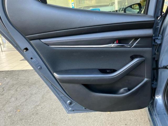 ＭＡＺＤＡ３ファストバック ＸＤプロアクティブ　新品タイヤ／ＢＯＳＥ／保証書／純正　ＳＤナビ／アイアクティブセンス（マツダ）／３６０°ビューモニター／車線逸脱防止支援システム／ヘッドランプ　ＬＥＤ／Ｂｌｕｅｔｏｏｔｈ接続／ＥＴＣ／ＥＢＤ付ＡＢＳ（22枚目）