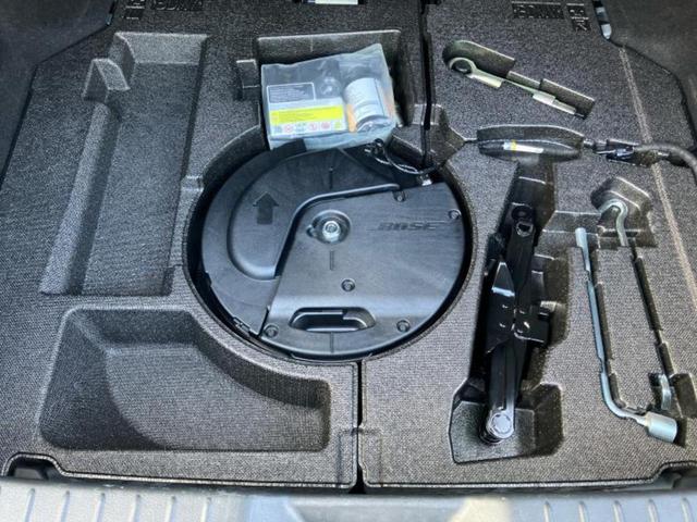 ＭＡＺＤＡ３ファストバック ＸＤプロアクティブ　新品タイヤ／ＢＯＳＥ／保証書／純正　ＳＤナビ／アイアクティブセンス（マツダ）／３６０°ビューモニター／車線逸脱防止支援システム／ヘッドランプ　ＬＥＤ／Ｂｌｕｅｔｏｏｔｈ接続／ＥＴＣ／ＥＢＤ付ＡＢＳ（24枚目）