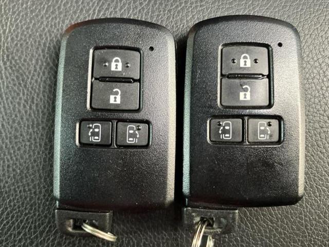 エスクァイア ハイブリッドＸｉ　新品タイヤ／社外エアロ／保証書／社外　１１インチ　ＳＤナビ／フリップダウンモニター　社外　１２．８インチ／トヨタセーフティセンス／両側電動スライドドア／シートヒーター／ヘッドランプ　ＬＥＤ　ＥＴＣ（45枚目）