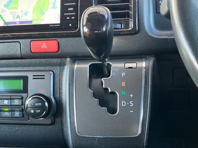 ハイエースバン ロングスーパーＧＬダークプライム２　保証書／社外　ＳＤナビ／フリップダウンモニター　社外　１１インチ／デジタルインナーミラー／トヨタセーフティセンス／パノラミックビューモニター／シート　ハーフレザー／ドライブレコーダー　前後　ＤＶＤ再生（18枚目）