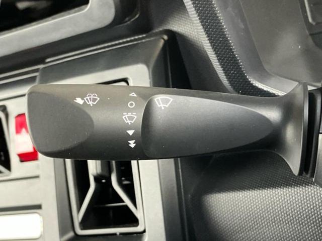 タフト Ｘ　ガラスルーフ／スマートアシスト（トヨタ・ダイハツ）／ヘッドランプ　ＬＥＤ／ＵＳＢジャック／ＥＢＤ付ＡＢＳ／アイドリングストップ／禁煙車／エアバッグ　運転席／エアバッグ　助手席／パワーウインドウ（12枚目）