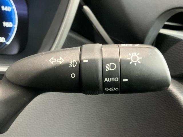 カローラスポーツ ハイブリッドＧ　Ｚ　新品タイヤ／保証書／純正　ＳＤナビ／トヨタセーフティセンス／シートヒーター　前席／車線逸脱防止支援システム／ヘッドランプ　ＬＥＤ／Ｂｌｕｅｔｏｏｔｈ接続／ＥＴＣ／ＥＢＤ付ＡＢＳ／横滑り防止装置（16枚目）