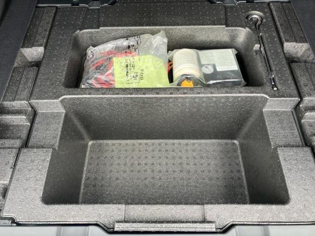 レガシィアウトバック ４ＷＤ　Ｘ－ブレイクＥＸ　サンルーフ／純正　１１．６インチ　ＨＤＤナビ／アイサイトＸ（スバル新型）／シートヒーター　全席／車線逸脱防止支援システム／シート　合皮／電動バックドア／ヘッドランプ　ＬＥＤ／クルーズコントロール（24枚目）