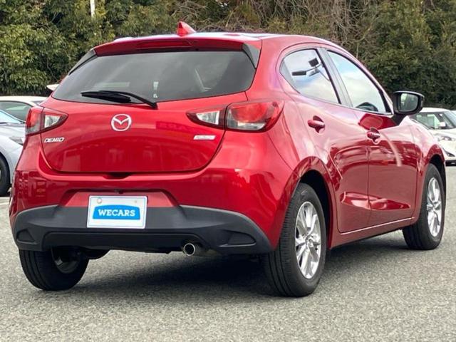 デミオ １３Ｓツーリング　新品タイヤ／純正　ＳＤナビ／アイアクティブセンス（マツダ）／シートヒーター　運転席／ヘッドランプ　ＬＥＤ／Ｂｌｕｅｔｏｏｔｈ接続／ＥＴＣ／ＥＢＤ付ＡＢＳ／横滑り防止装置／アイドリングストップ（3枚目）