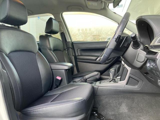 フォレスター ４ＷＤ　Ｓリミテッド　新品タイヤ／純正　ナビ／アイサイト／シートヒーター／車線逸脱防止支援システム／シート　ハーフレザー／ヘッドランプ　ＬＥＤ／Ｂｌｕｅｔｏｏｔｈ接続／ＥＴＣ／ＥＢＤ付ＡＢＳ／アイドリングストップ　４ＷＤ（4枚目）