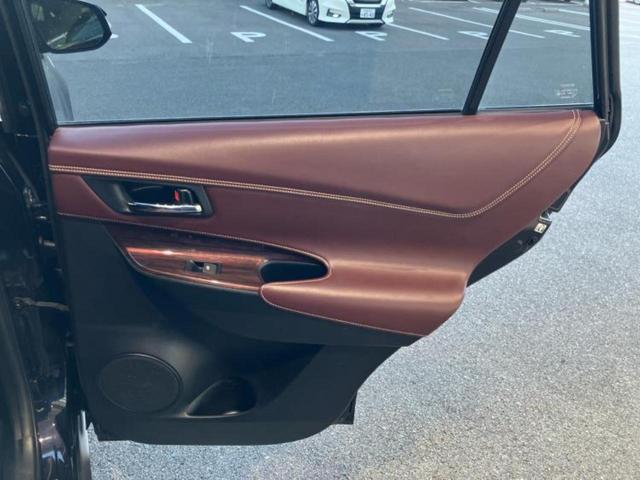 ハリアー プレミアム　ＪＢＬ／純正　ＳＤナビ／車線逸脱防止支援システム／シート　ハーフレザー／パーキングアシスト　バックガイド／電動バックドア／ヘッドランプ　ＬＥＤ／ＵＳＢジャック／Ｂｌｕｅｔｏｏｔｈ接続　バックカメラ（21枚目）