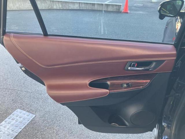 ハリアー プレミアム　ＪＢＬ／純正　ＳＤナビ／車線逸脱防止支援システム／シート　ハーフレザー／パーキングアシスト　バックガイド／電動バックドア／ヘッドランプ　ＬＥＤ／ＵＳＢジャック／Ｂｌｕｅｔｏｏｔｈ接続　バックカメラ（23枚目）