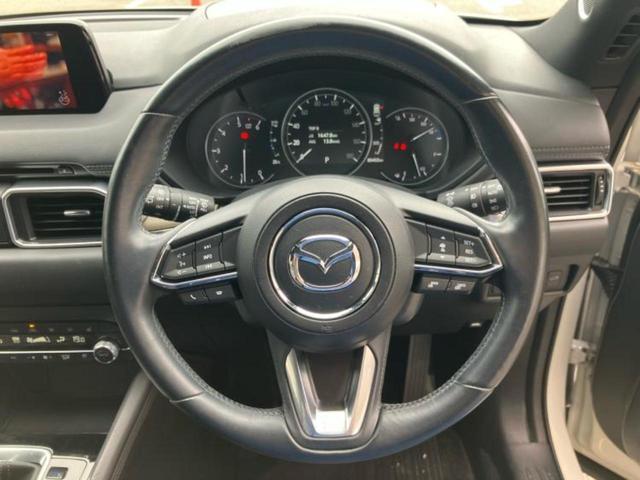 ＣＸ－５ ４ＷＤ　ＸＤエクスクルーシブモード　サンルーフ／ＢＯＳＥ／保証書／純正　ＳＤナビ／衝突安全装置／シートヒーター　前席／３６０°ビューモニター／車線逸脱防止支援システム／シート　合皮／電動バックドア／ヘッドランプ　ＬＥＤ　電動シート（15枚目）