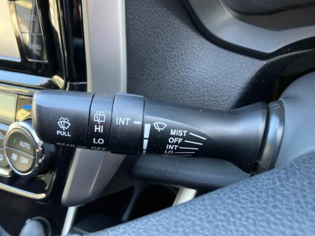 カローラフィールダー １．５Ｇ　新品タイヤ／純正　ＳＤナビ／トヨタセーフティセンス／車線逸脱防止支援システム／ヘッドランプ　ＬＥＤ／Ｂｌｕｅｔｏｏｔｈ接続／ＥＴＣ／ＥＢＤ付ＡＢＳ／横滑り防止装置／アイドリングストップ　バックカメラ（17枚目）