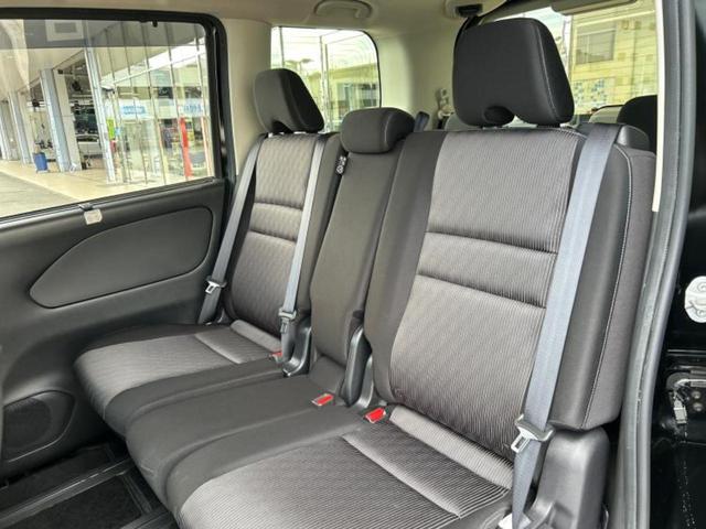 セレナ ハイウェイスターV 保証書/純正 10インチ ナビ/インテリジェントルームミラー/エマージェンシーブレーキ/両側電動スライドドア/アラウンドビューモニター/車線逸脱防止支援システム/プロパイロット 衝突被害軽減システム(8枚目)