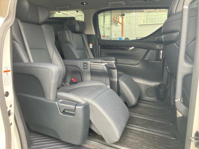 アルファード Ｓ　Ｃパッケージ　新品タイヤ／保証書／ディスプレイオーディオ＋ナビ９インチ／後席モニター　純正　１２．３インチ／トヨタセーフティセンス／両側電動スライドドア／エアーシート　前席／シート　合皮／電動バックドア　電動シート（26枚目）