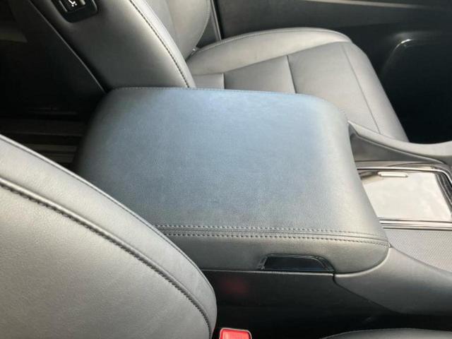 アルファード Ｓ　Ｃパッケージ　新品タイヤ／保証書／ディスプレイオーディオ＋ナビ９インチ／後席モニター　純正　１２．３インチ／トヨタセーフティセンス／両側電動スライドドア／エアーシート　前席／シート　合皮／電動バックドア　電動シート（38枚目）