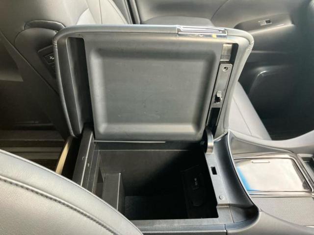 アルファード Ｓ　Ｃパッケージ　新品タイヤ／保証書／ディスプレイオーディオ＋ナビ９インチ／後席モニター　純正　１２．３インチ／トヨタセーフティセンス／両側電動スライドドア／エアーシート　前席／シート　合皮／電動バックドア　電動シート（39枚目）