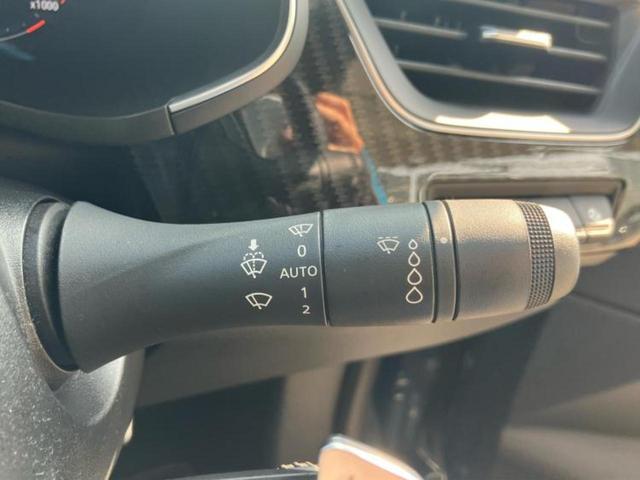 アルカナ ルノー・スポールラインマイルドハイブリッド 新品タイヤ/保証書/ディスプレイオーディオ/衝突安全装置/シートヒーター/全方位モニター/車線逸脱防止支援システム/シート ハーフレザー/パーキングアシスト 自動操舵/ヘッドランプ LED 電動シート(14枚目)