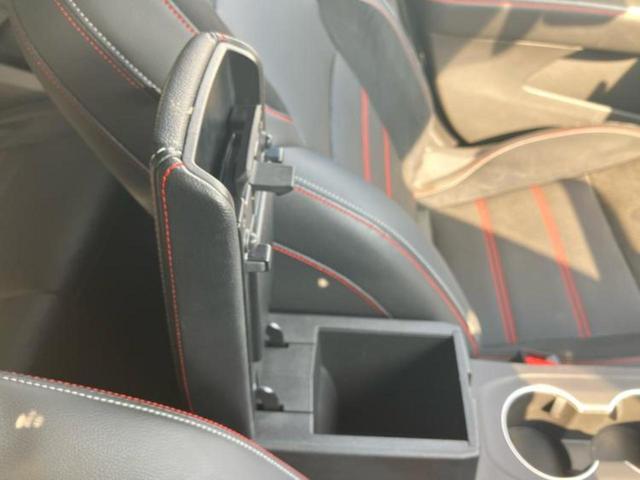 アルカナ ルノー・スポールラインマイルドハイブリッド 新品タイヤ/保証書/ディスプレイオーディオ/衝突安全装置/シートヒーター/全方位モニター/車線逸脱防止支援システム/シート ハーフレザー/パーキングアシスト 自動操舵/ヘッドランプ LED 電動シート(25枚目)