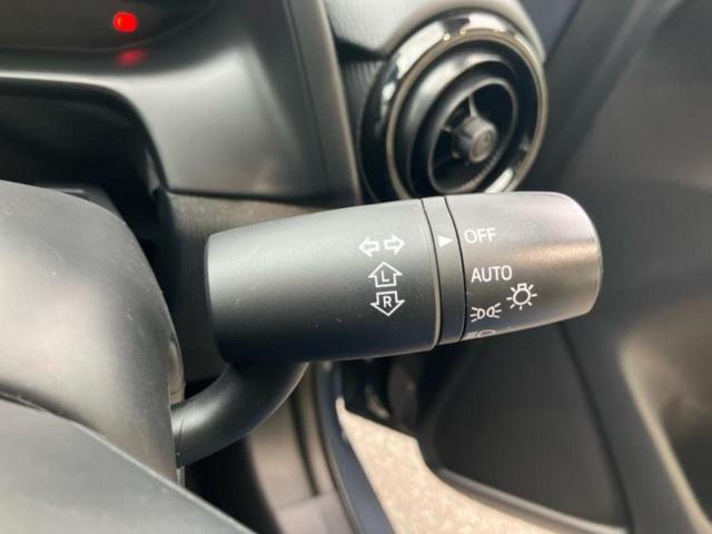 MAZDA2 15Sスマートエディション 保証書/ディスプレイオーディオ/衝突安全装置/全方位モニター/車線逸脱防止支援システム/ヘッドランプ LED/Bluetooth接続/ETC/EBD付ABS/横滑り防止装置/アイドリングストップ(15枚目)