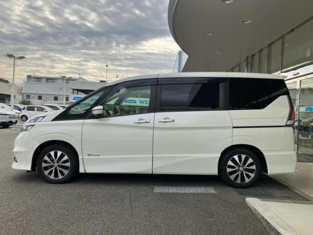 セレナ ハイウェイスターＶセレクション　新品タイヤ／純正　９インチ　メモリーナビ／フリップダウンモニター　純正　１１インチ／エマージェンシーブレーキ／両側電動スライドドア／アラウンドビューモニター／車線逸脱防止支援システム　全周囲カメラ（2枚目）