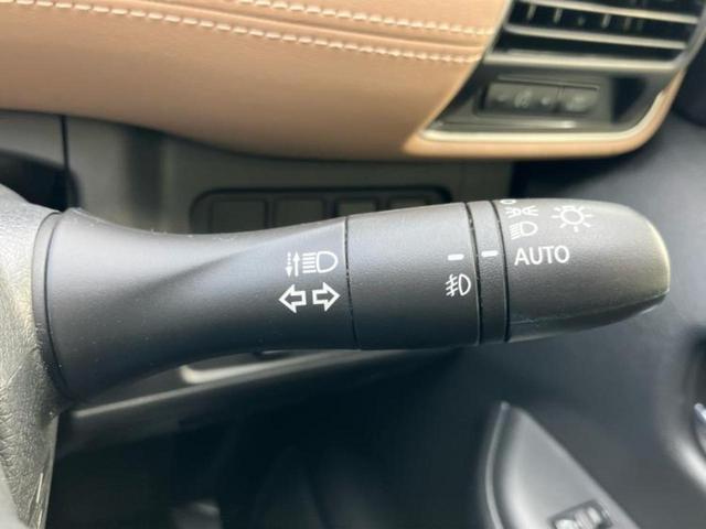 セレナ ハイウェイスターＶセレクション　新品タイヤ／純正　９インチ　メモリーナビ／フリップダウンモニター　純正　１１インチ／エマージェンシーブレーキ／両側電動スライドドア／アラウンドビューモニター／車線逸脱防止支援システム　全周囲カメラ（17枚目）